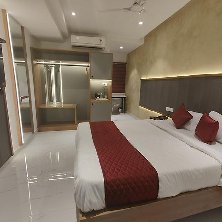Hotel La Premier Hyderabad Exteriör bild